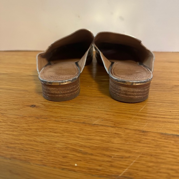 Halogen Silver Metallic Pointed Toe Mules Size 7 - Picture 8 of 11